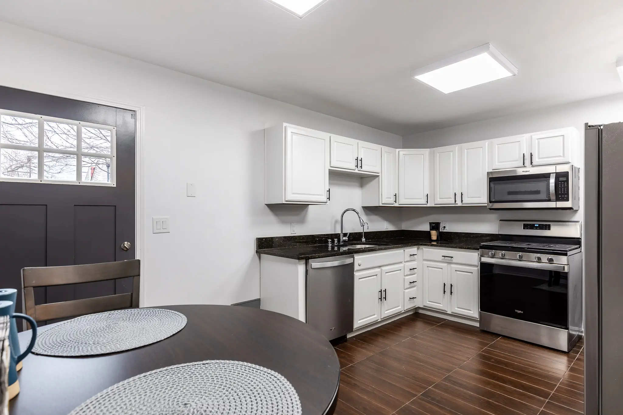 232 W 8th St 41071 low res -21