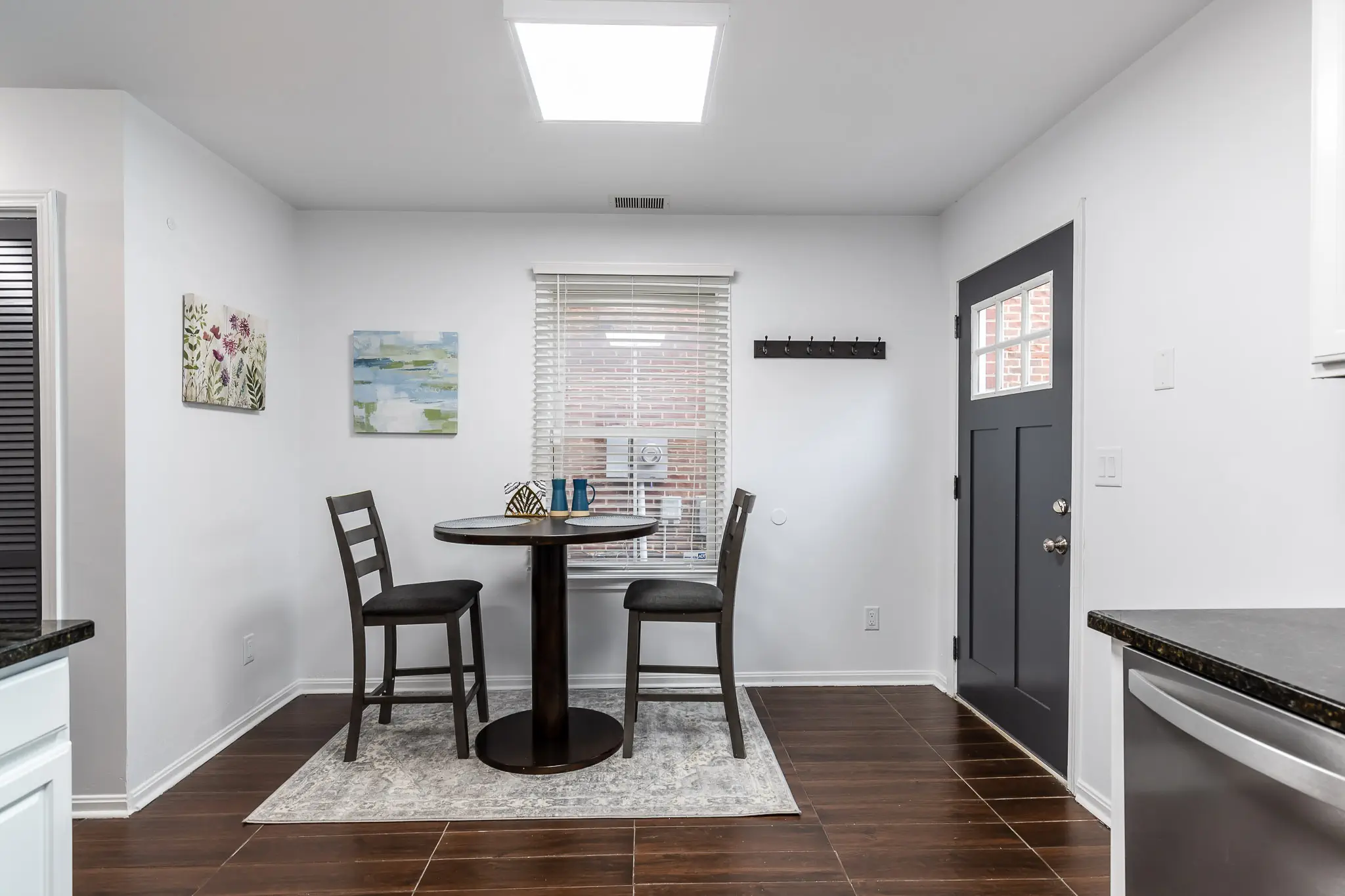 232 W 8th St 41071 low res -25